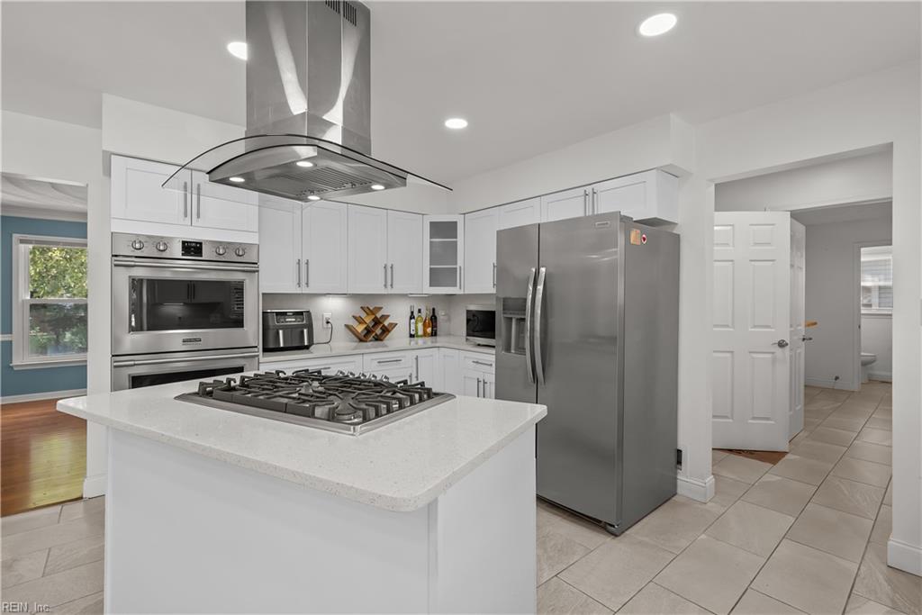 811 Twin Peak Ct Ct Property Photo 4