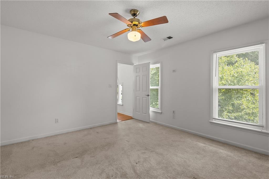 811 Twin Peak Ct Ct Property Photo 30