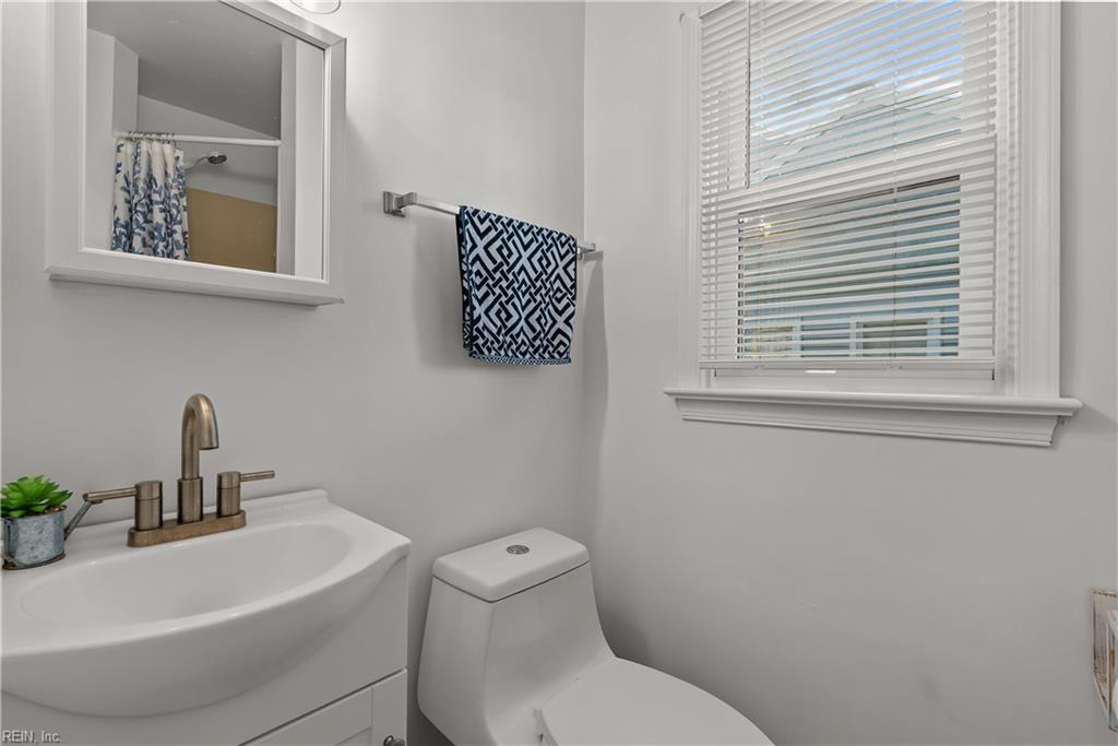811 Twin Peak Ct Ct Property Photo 40