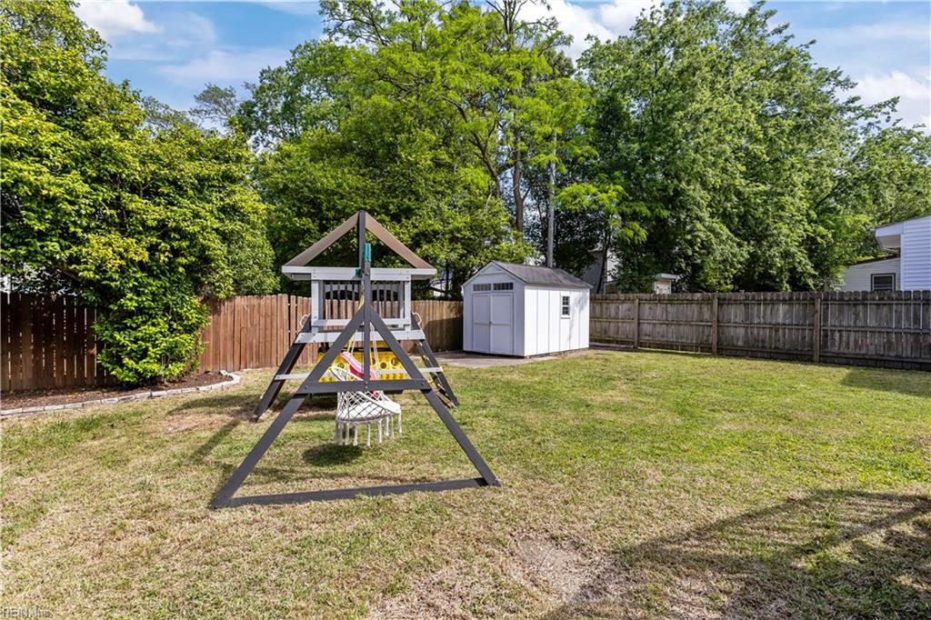 4610 Colonial Ave Property Photo 32
