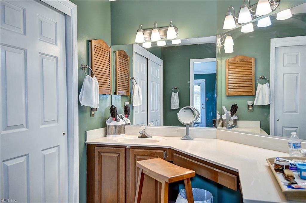 1121 Copper Stone Cir Property Photo 20