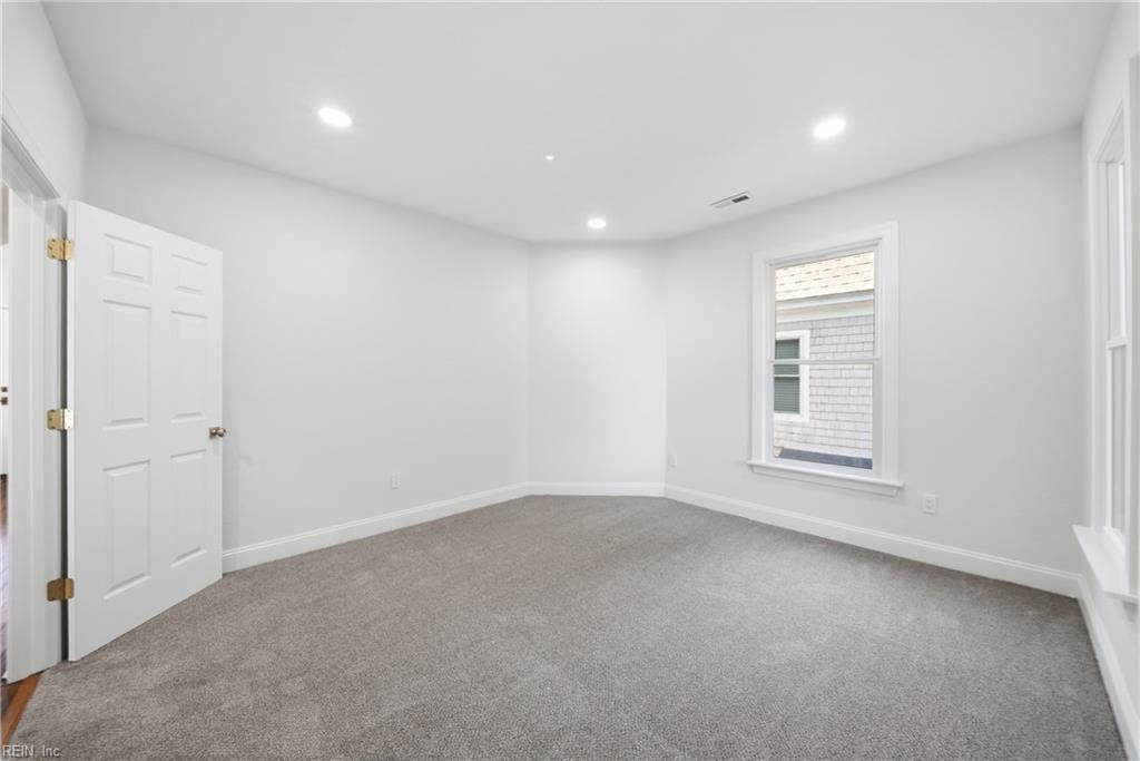 14 Parkview Ave Property Photo 30