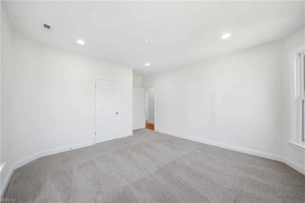 14 Parkview Ave Property Photo 38