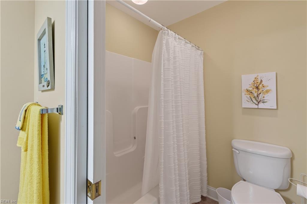 136 Golf Club Dr Property Photo 28