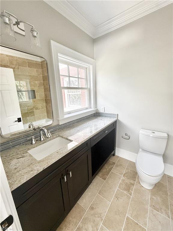 323 Yarmouth St Property Photo 18