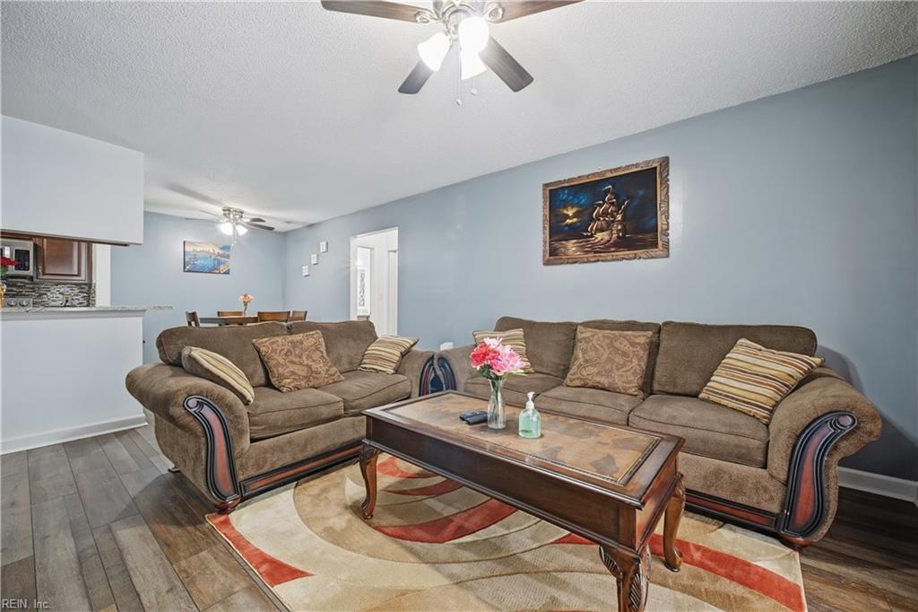 562 Candle Ln Property Photo 3