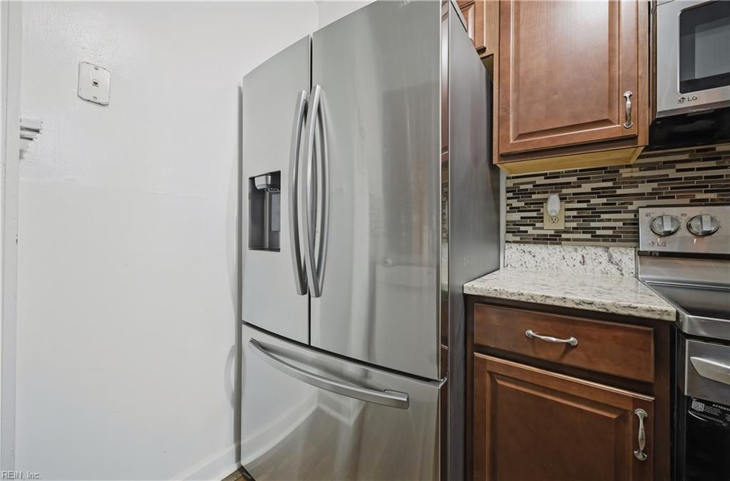 562 Candle Ln Property Photo 10