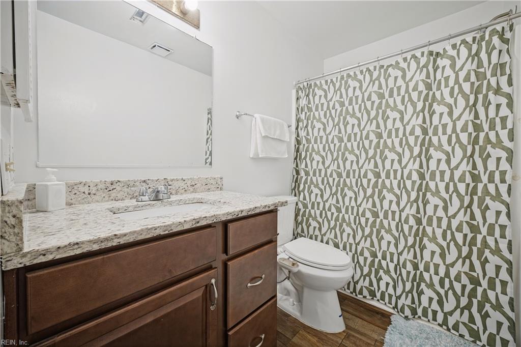 562 Candle Ln Property Photo 22
