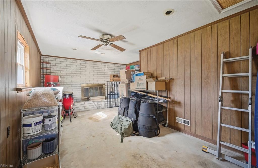 230 Bradford Ave Property Photo 21