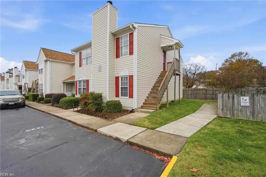 1425 Deerpond Ln Property Photo 12