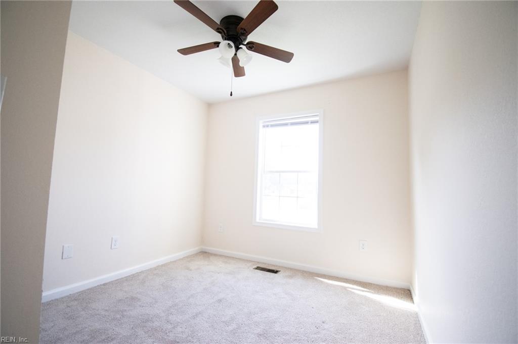 900 Baltimore St Property Photo 9