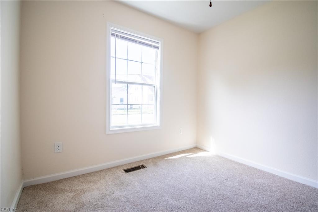 900 Baltimore St Property Photo 10