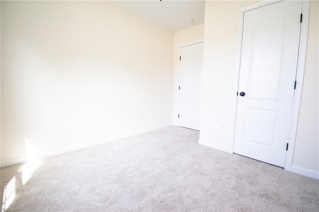 900 Baltimore St Property Photo 11