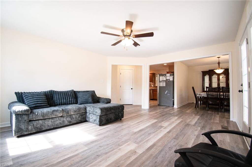 900 Baltimore St Property Photo 14