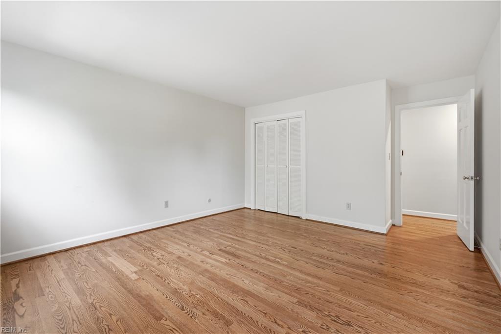 1004 Colonial Ave Property Photo 29