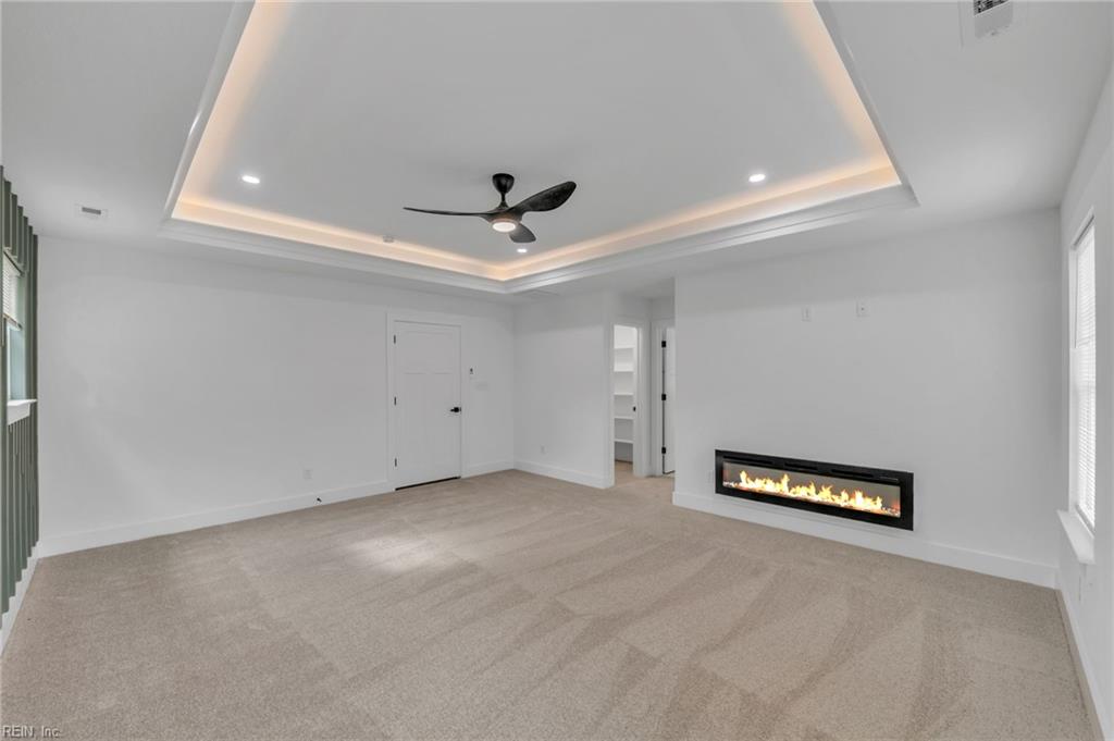 626 30th St Property Photo 14