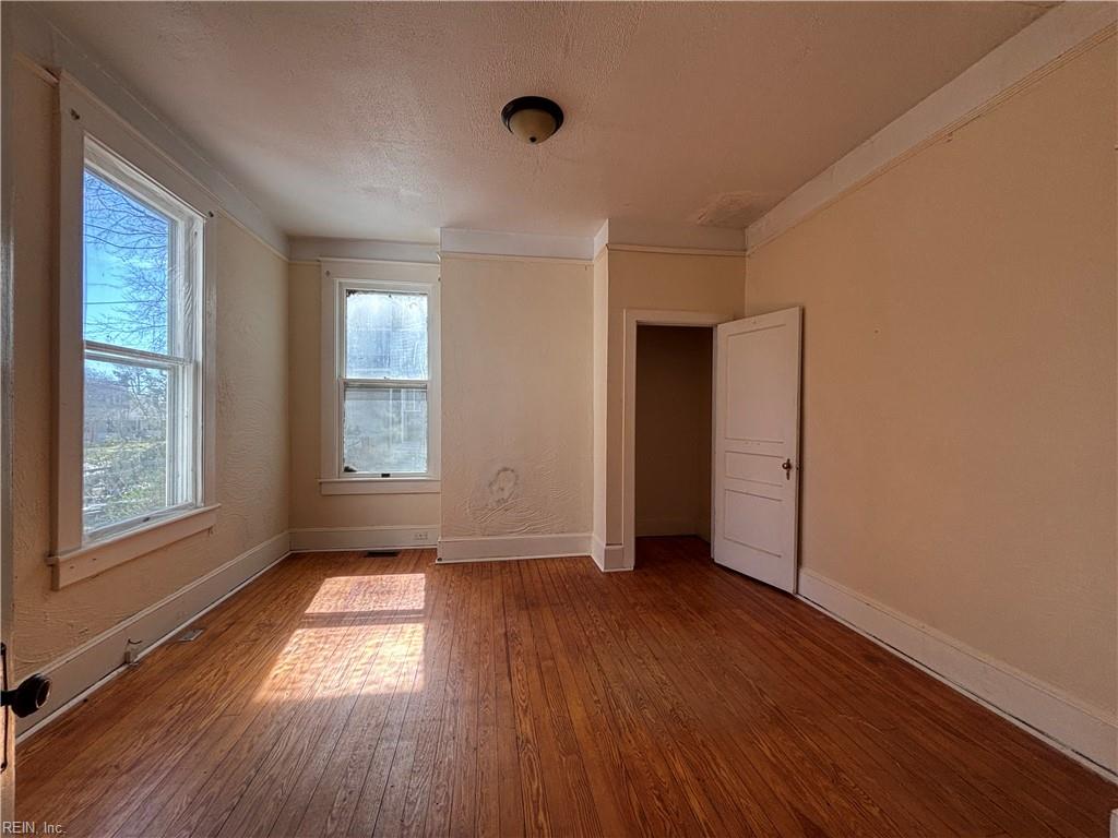 301 S High St Property Photo 5