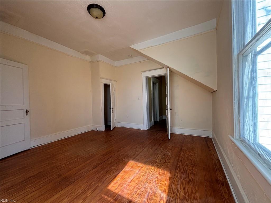301 S High St Property Photo 6