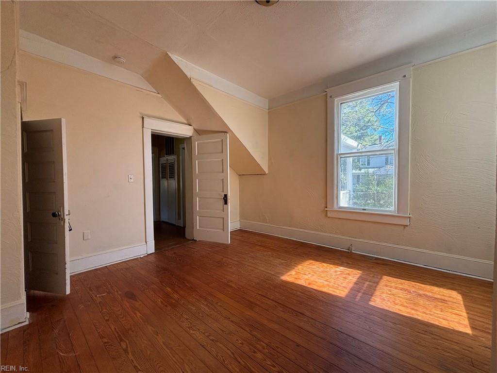 301 S High St Property Photo 7