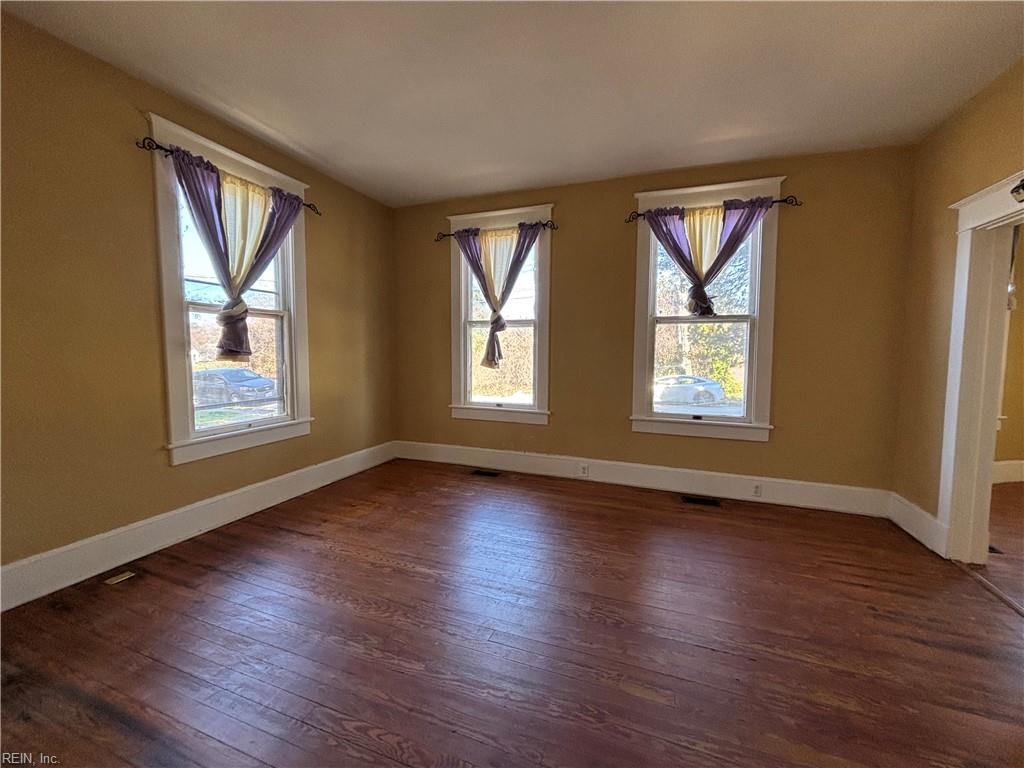 301 S High St Property Photo 18