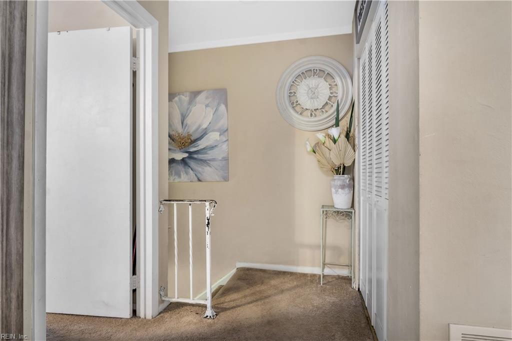 5745 W Hastings Arch Property Photo 15