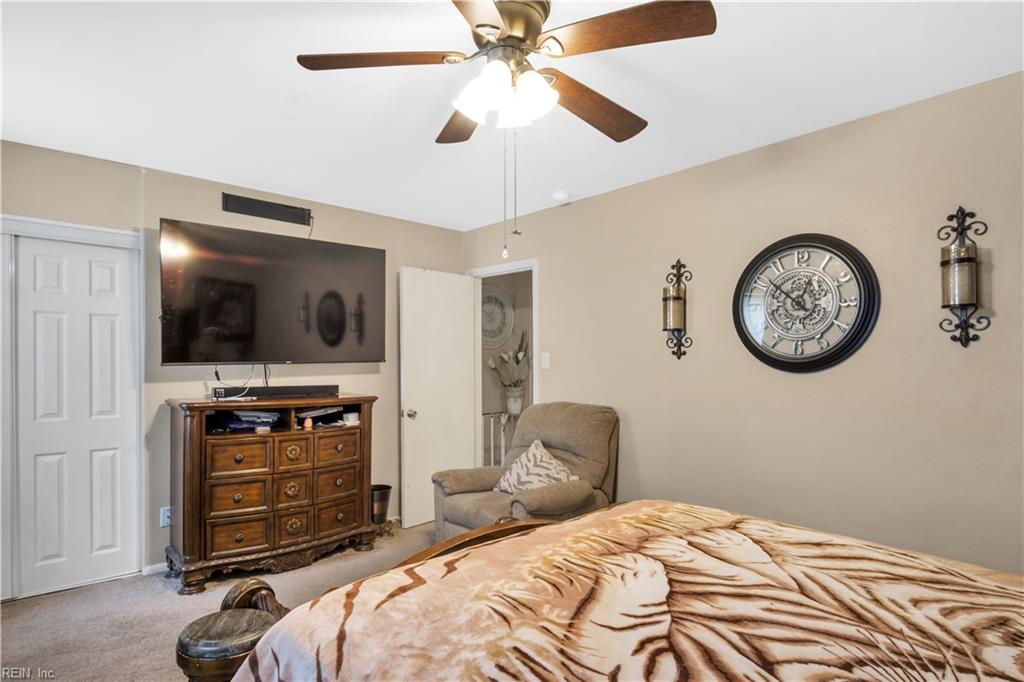 5745 W Hastings Arch Property Photo 17