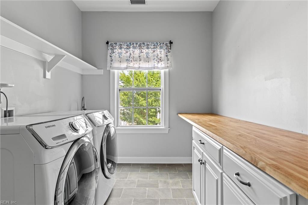 4233 Kenton Ln Property Photo 24