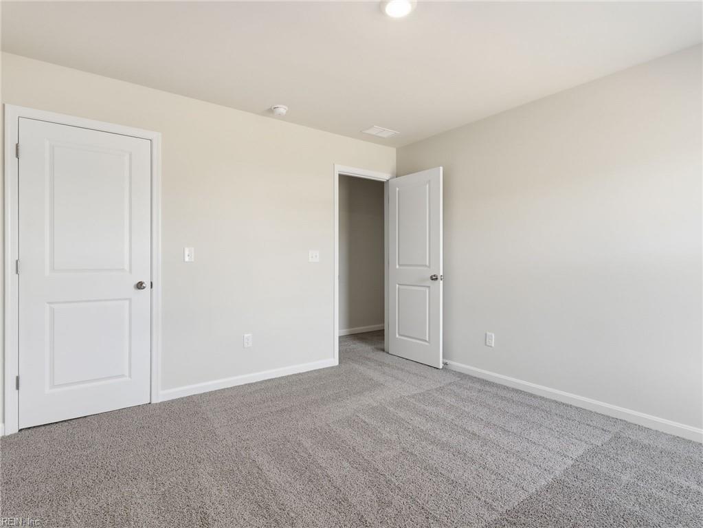 1008 Eastport Pl Property Photo 18