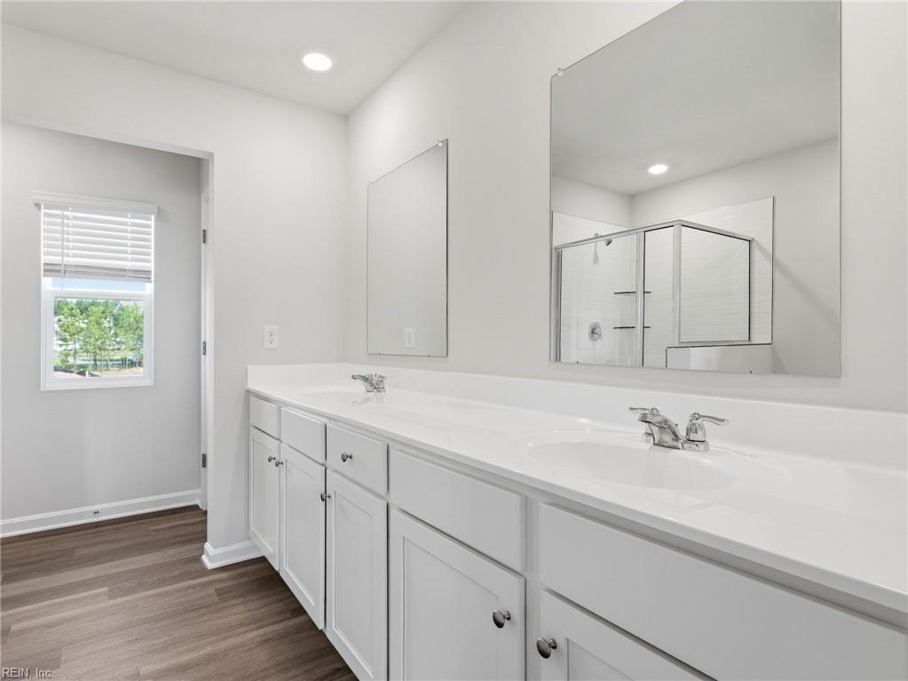 1008 Eastport Pl Property Photo 24