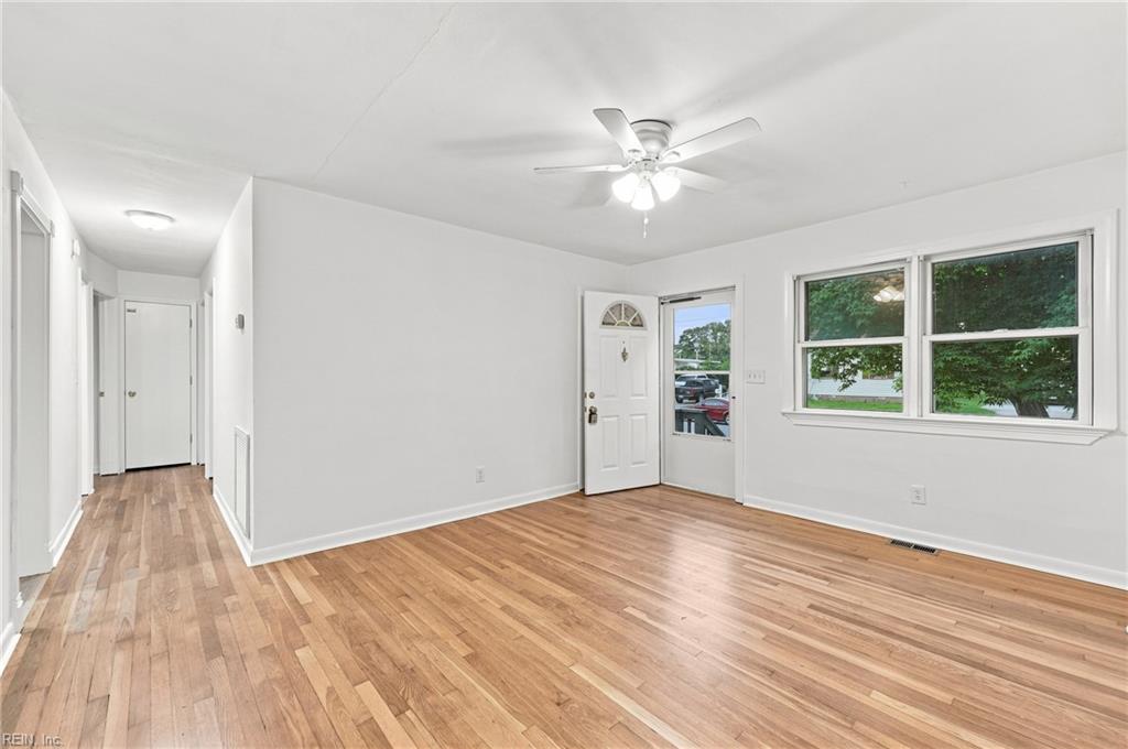 3513 Waycross Rd Property Photo 6