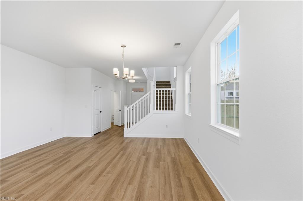 709 Crestfield Dr Property Photo 30