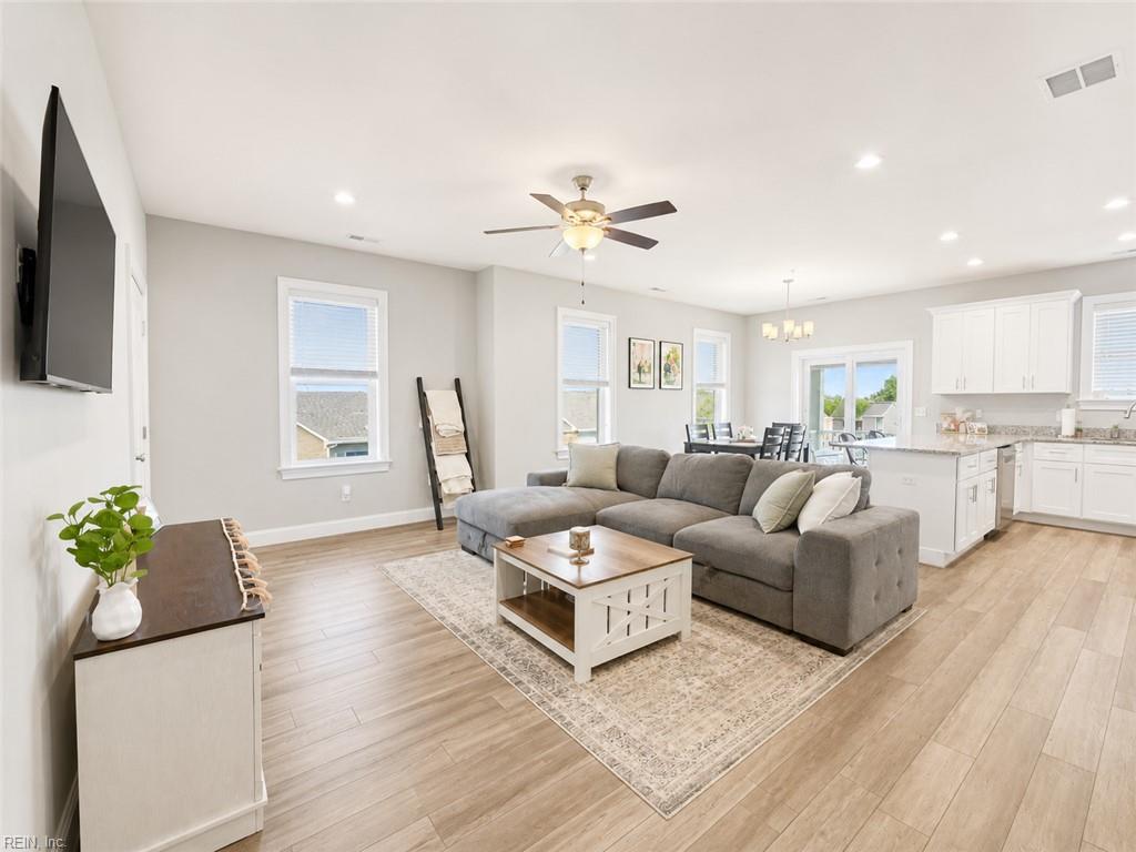 7395 Sinclair Way Property Photo 10