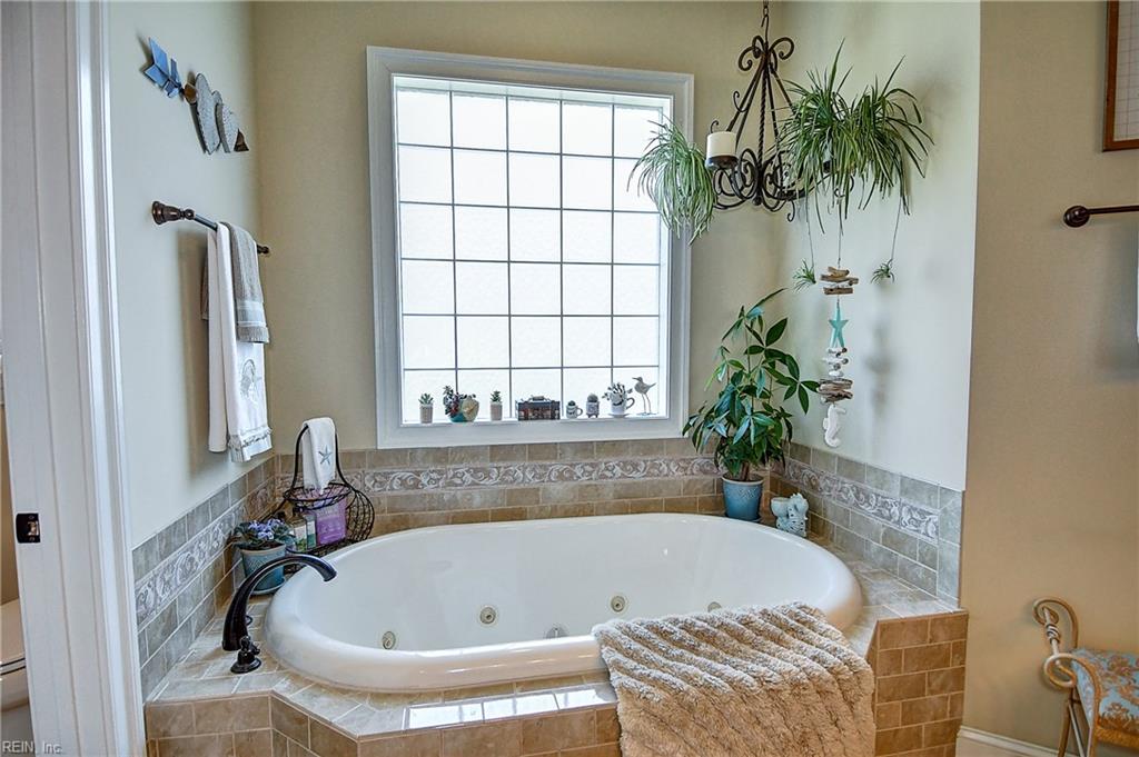 4016 River Park Dr Property Photo 22