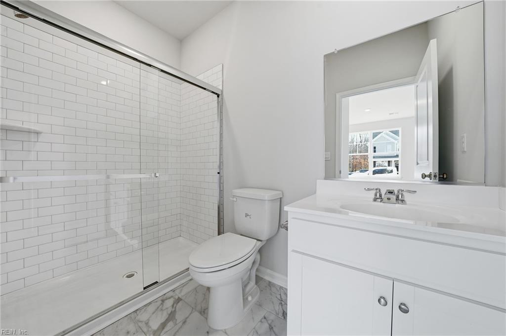 1004 Eastport Pl Property Photo 26