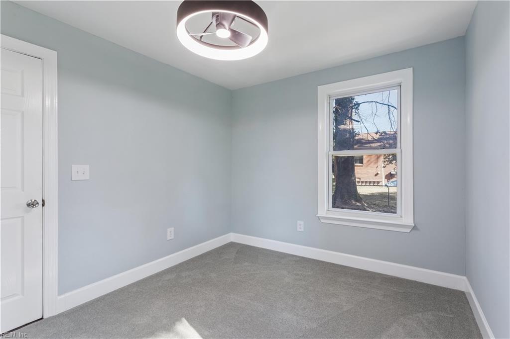 116 Latham Dr Property Photo 33