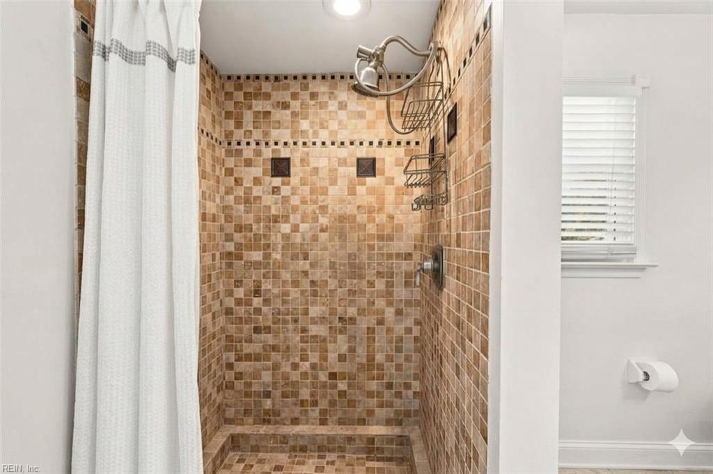 608 Archer Ct Property Photo 22