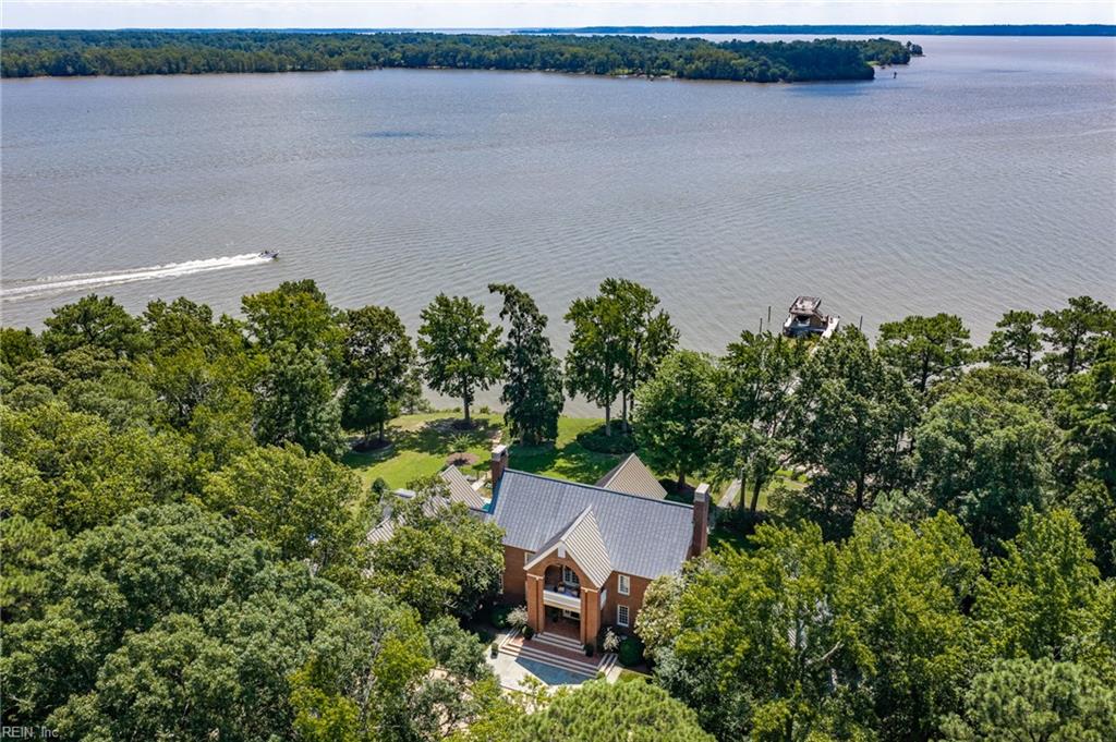 22600 Cypress Point Rd Property Photo 3