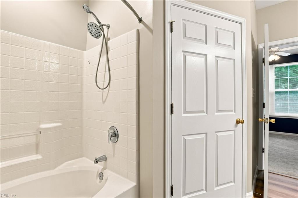 704 Bristol Village Dr Property Photo 30