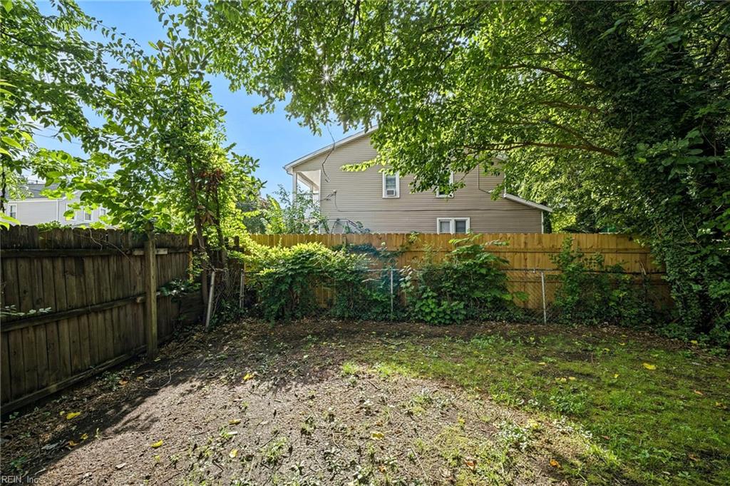 940 Reservoir Ave Property Photo 22