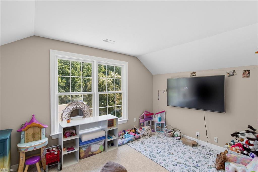 353 North End Est Property Photo 22