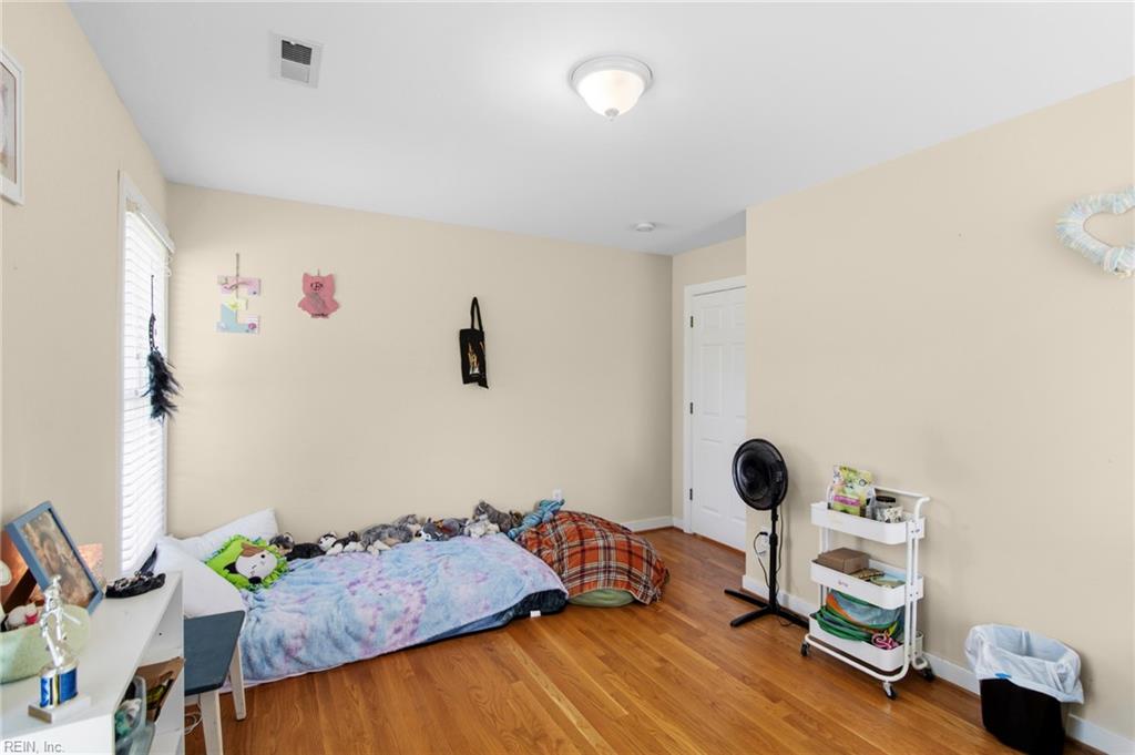 353 North End Est Property Photo 26