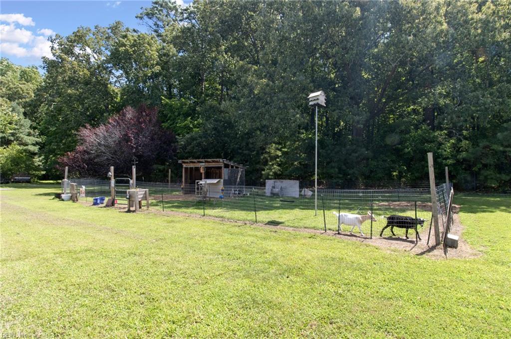353 North End Est Property Photo 43