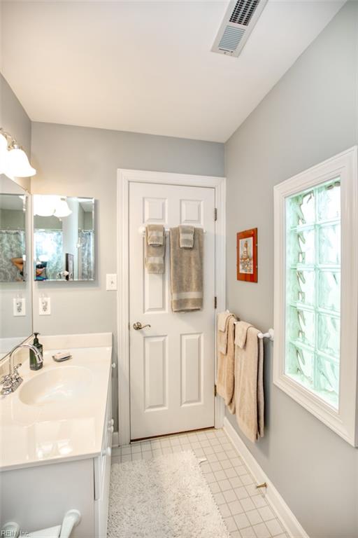 6311 Chiswick Park Property Photo 33