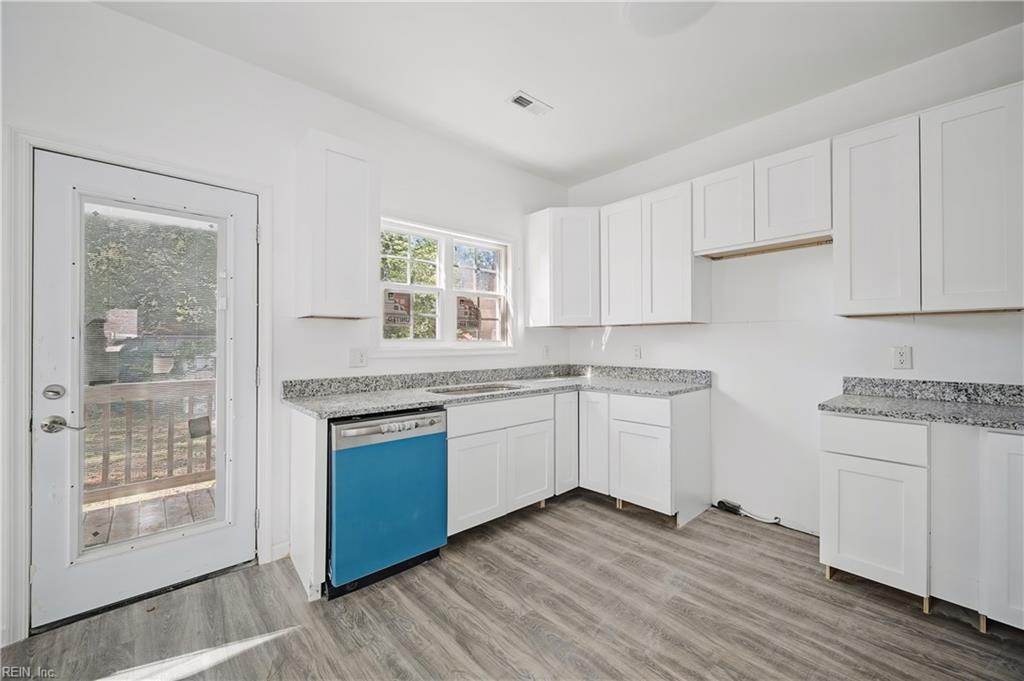 2133 Arizona Ave Property Photo 12