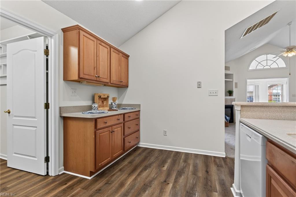 106 Marshland Vw Property Photo 13