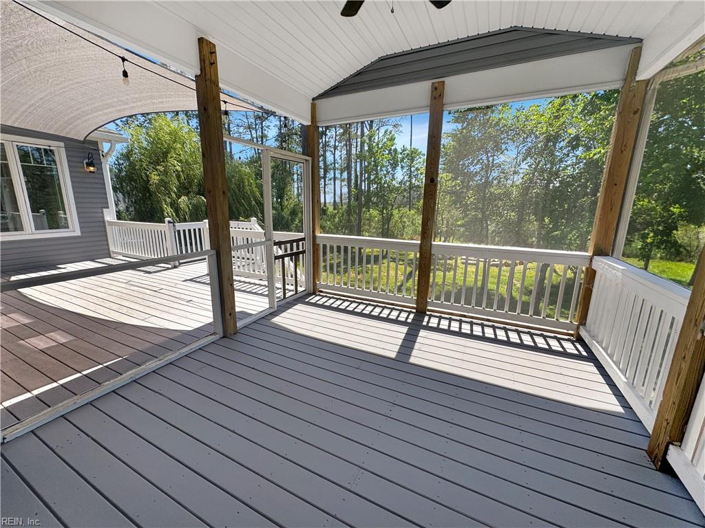 4 Walters Ln Property Photo 22