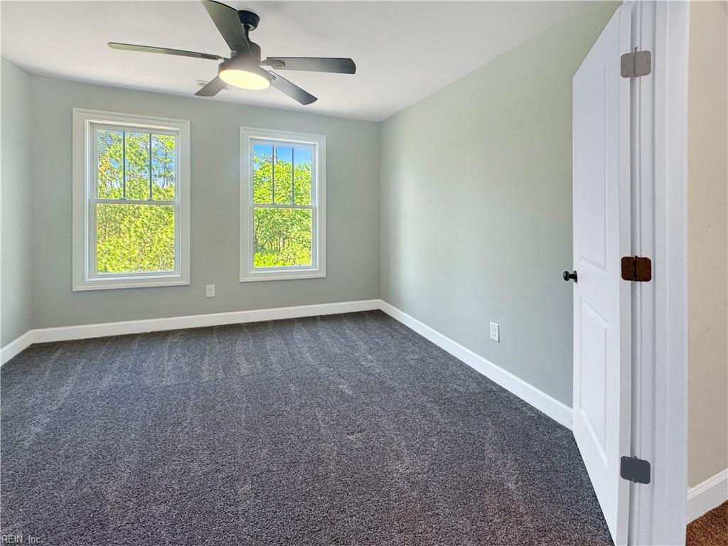 4 Walters Ln Property Photo 31