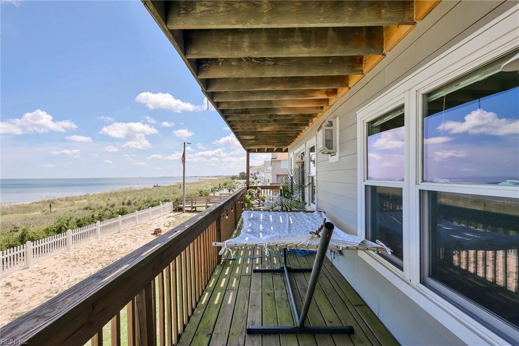 1048 E Ocean View Ave Property Photo 11