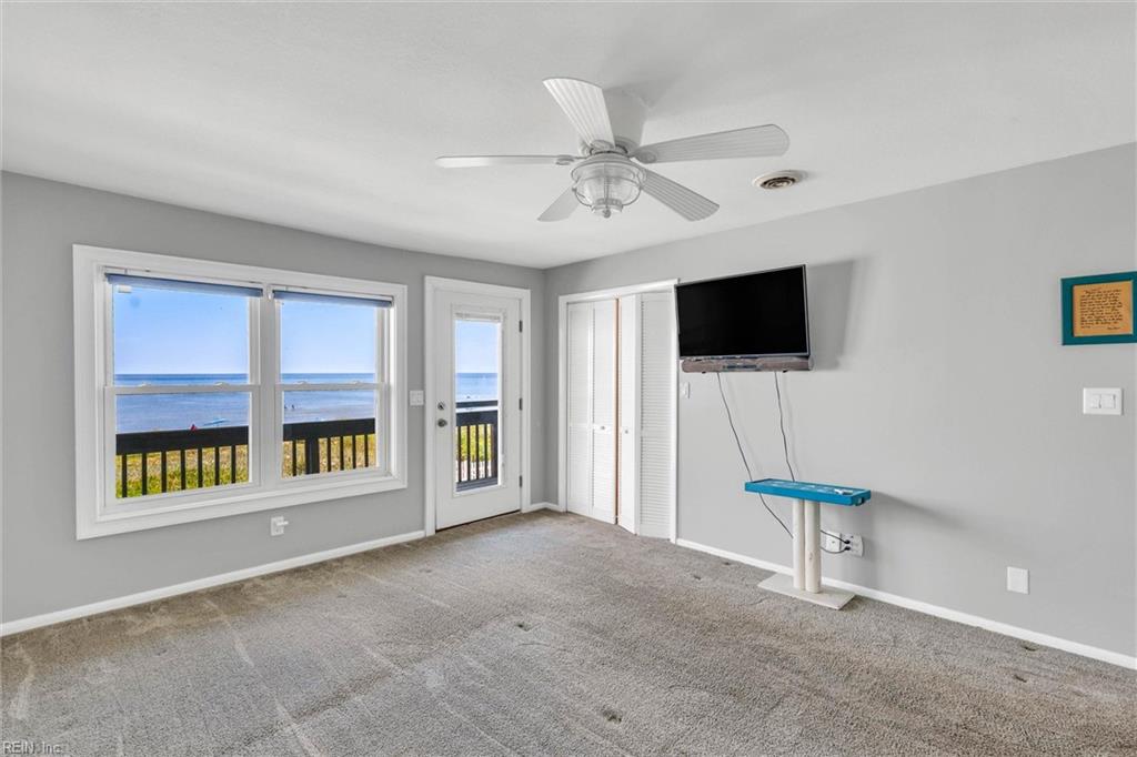 1048 E Ocean View Ave Property Photo 14