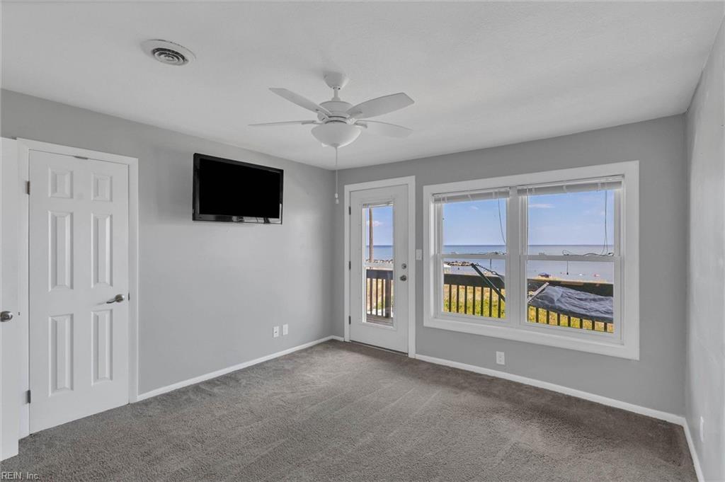1048 E Ocean View Ave Property Photo 17